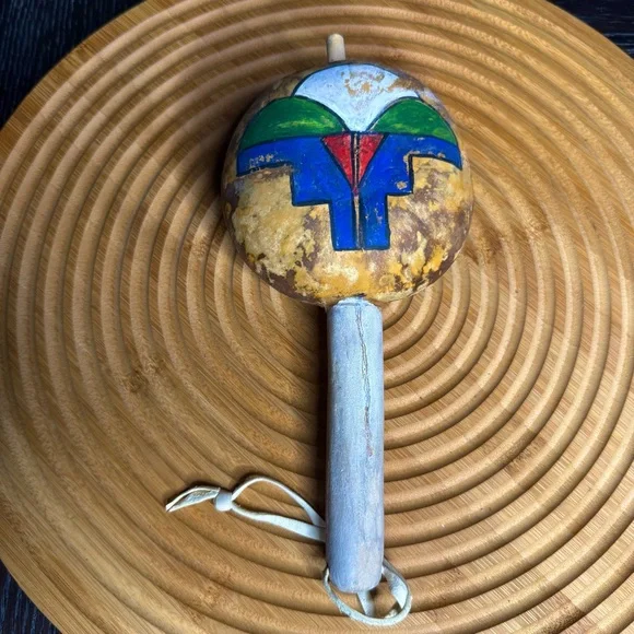 Vintage Native American Handmade & Painted Shaman Hopi Ground Rattle